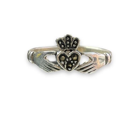 Vintage 925 Sterling Silver Claddaugh Ring sz 3.5 - Picture 1 of 5